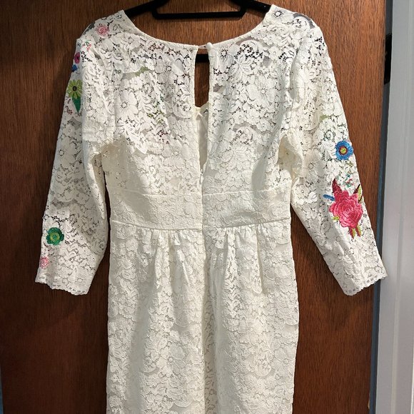 White Lace Dress with Flower Embroidery Anthropologie, Size 6 - Picture 2 of 3